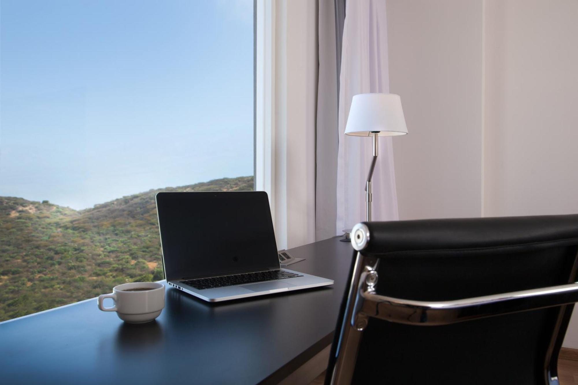 Fiesta Inn Torreon Galerias Экстерьер фото