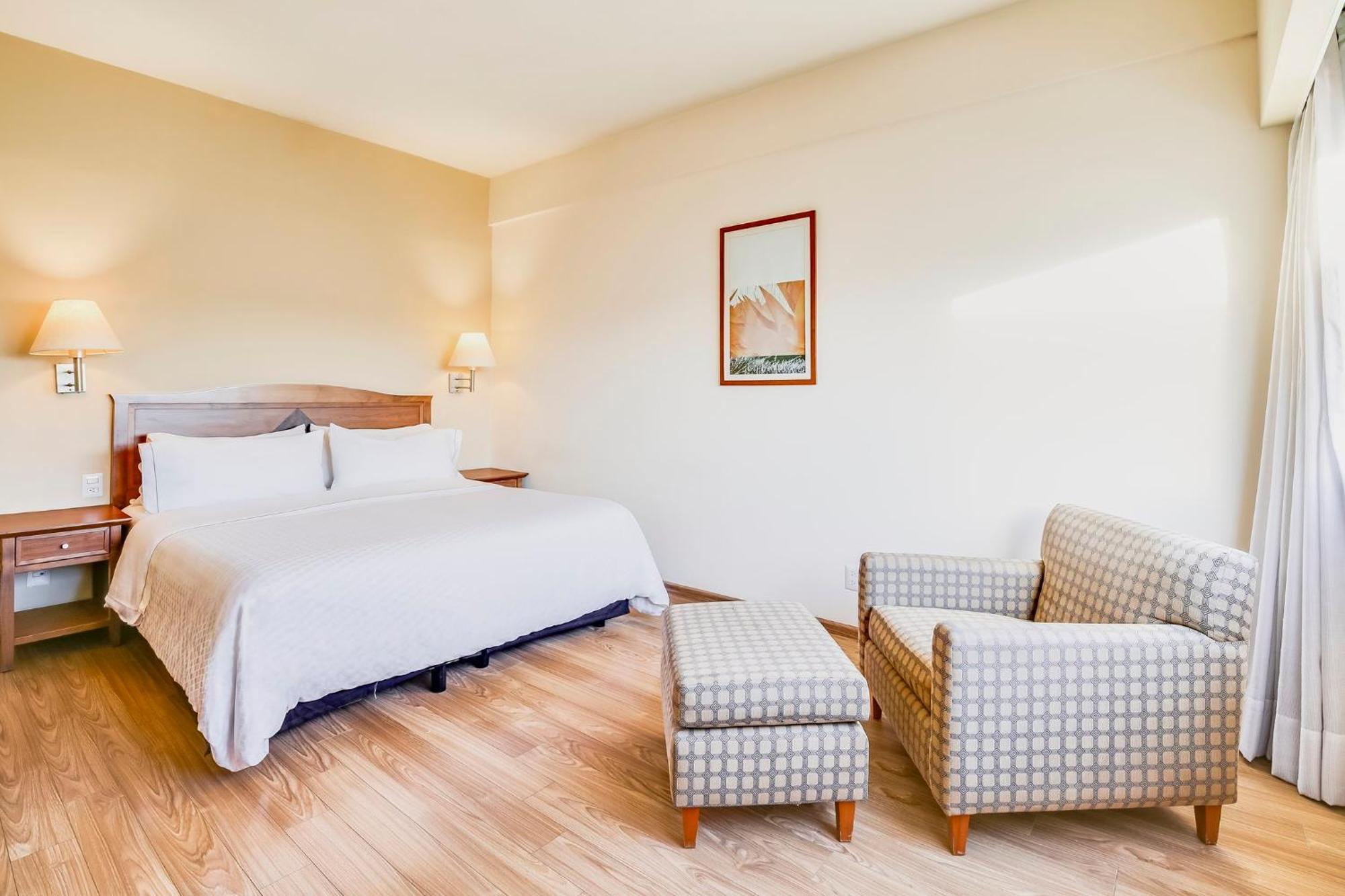 Fiesta Inn Torreon Galerias Экстерьер фото