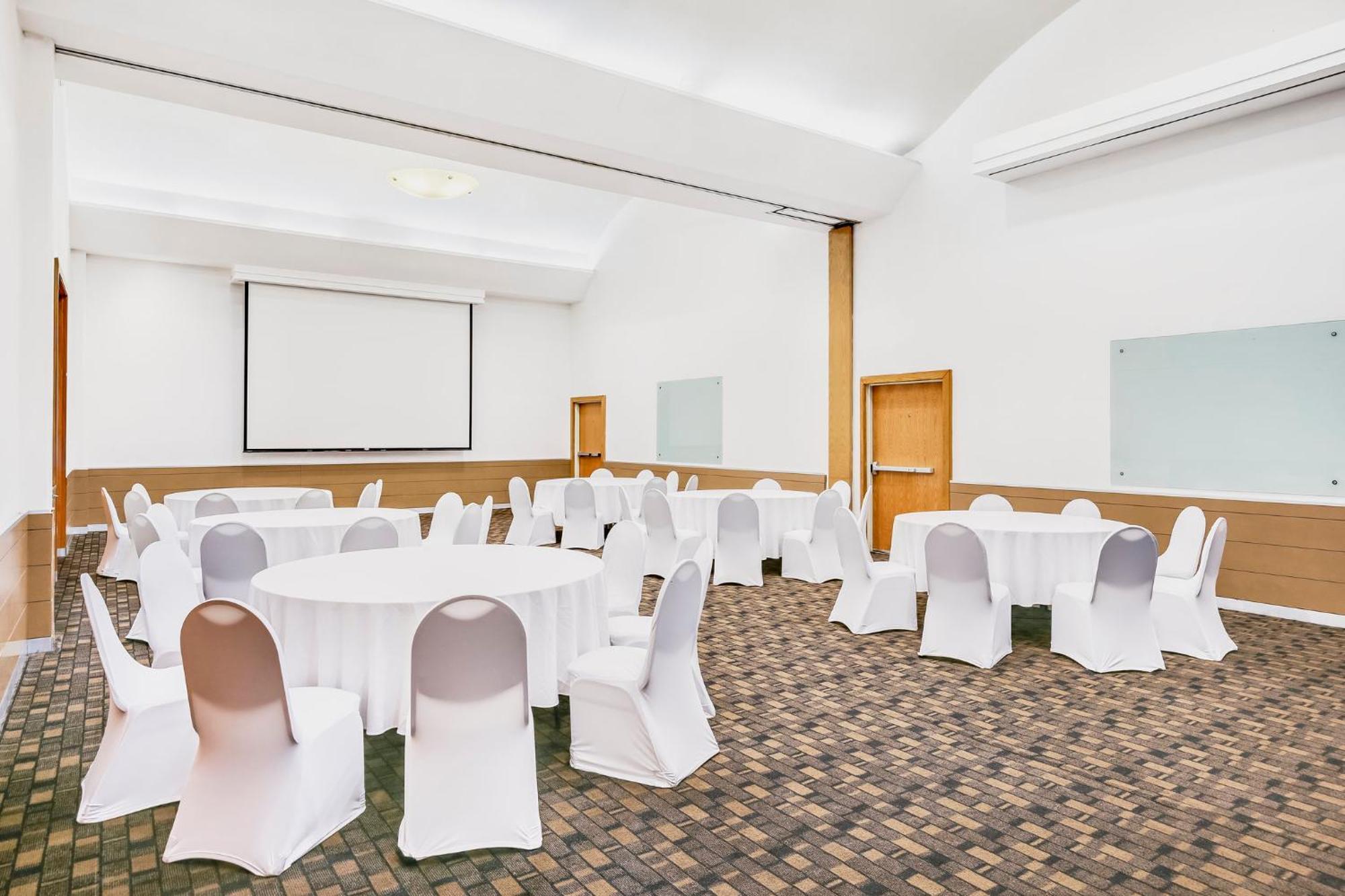 Fiesta Inn Torreon Galerias Экстерьер фото