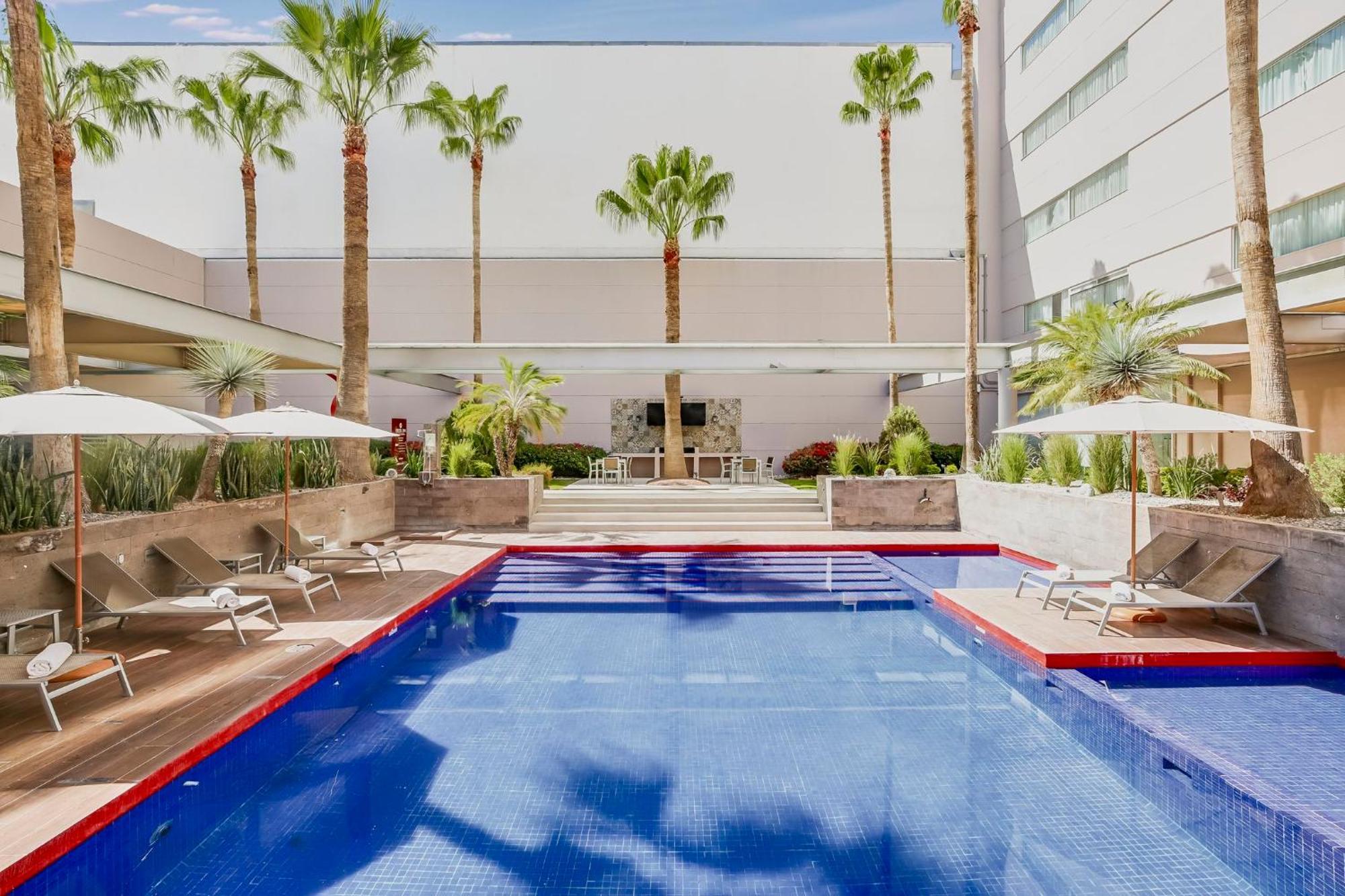 Fiesta Inn Torreon Galerias Экстерьер фото