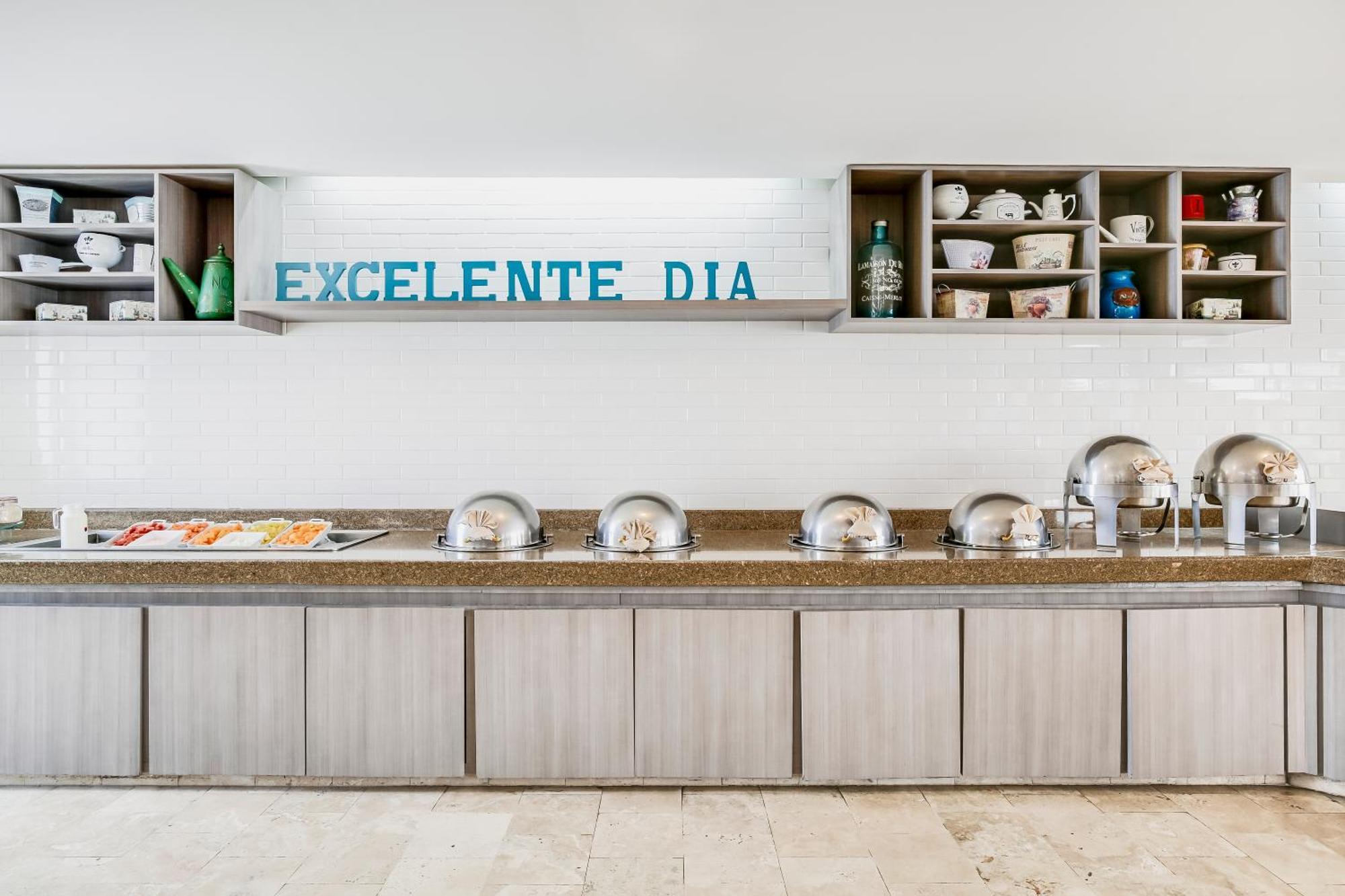 Fiesta Inn Torreon Galerias Экстерьер фото